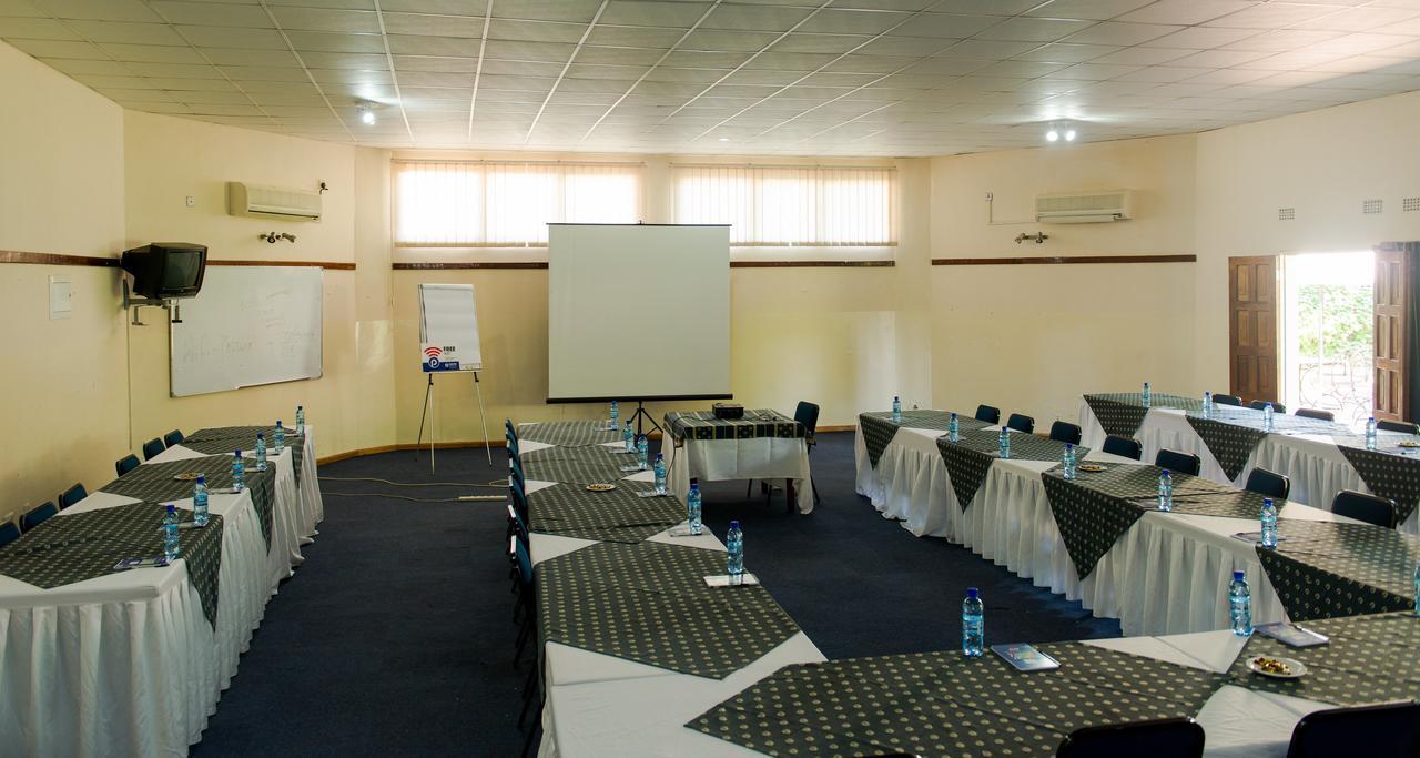 Fringilla Lodge Chisamba Buitenkant foto