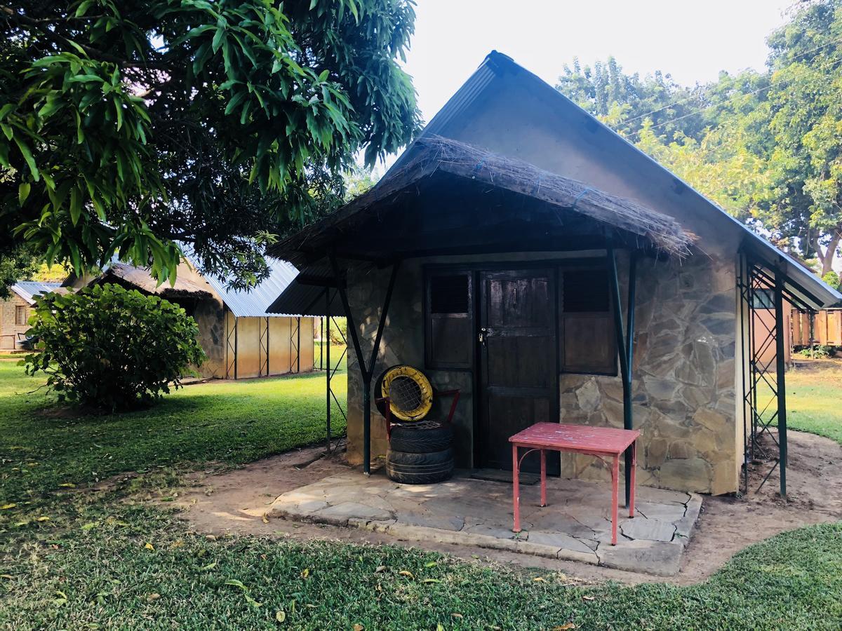 Fringilla Lodge Chisamba Buitenkant foto